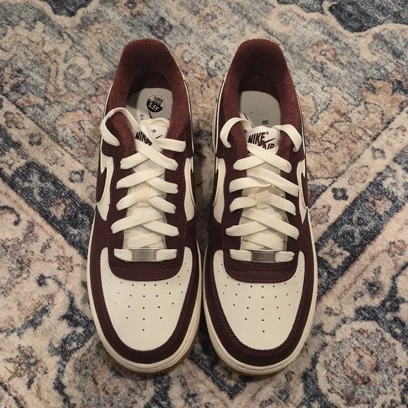 Nike Air Force 1 LV8 (GS) Sail/Night Maroon, 5.5/6 Youth, 7/7.5 Women's - Picture 11 of 16